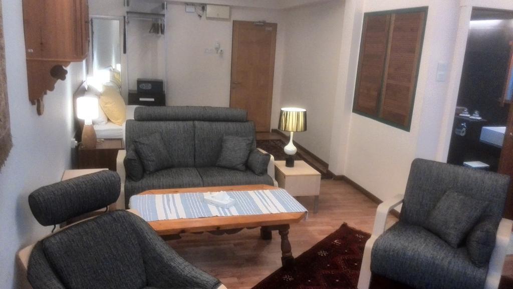 The Boutique Residence Hotel Τζωρτζ Τάουν Δωμάτιο φωτογραφία